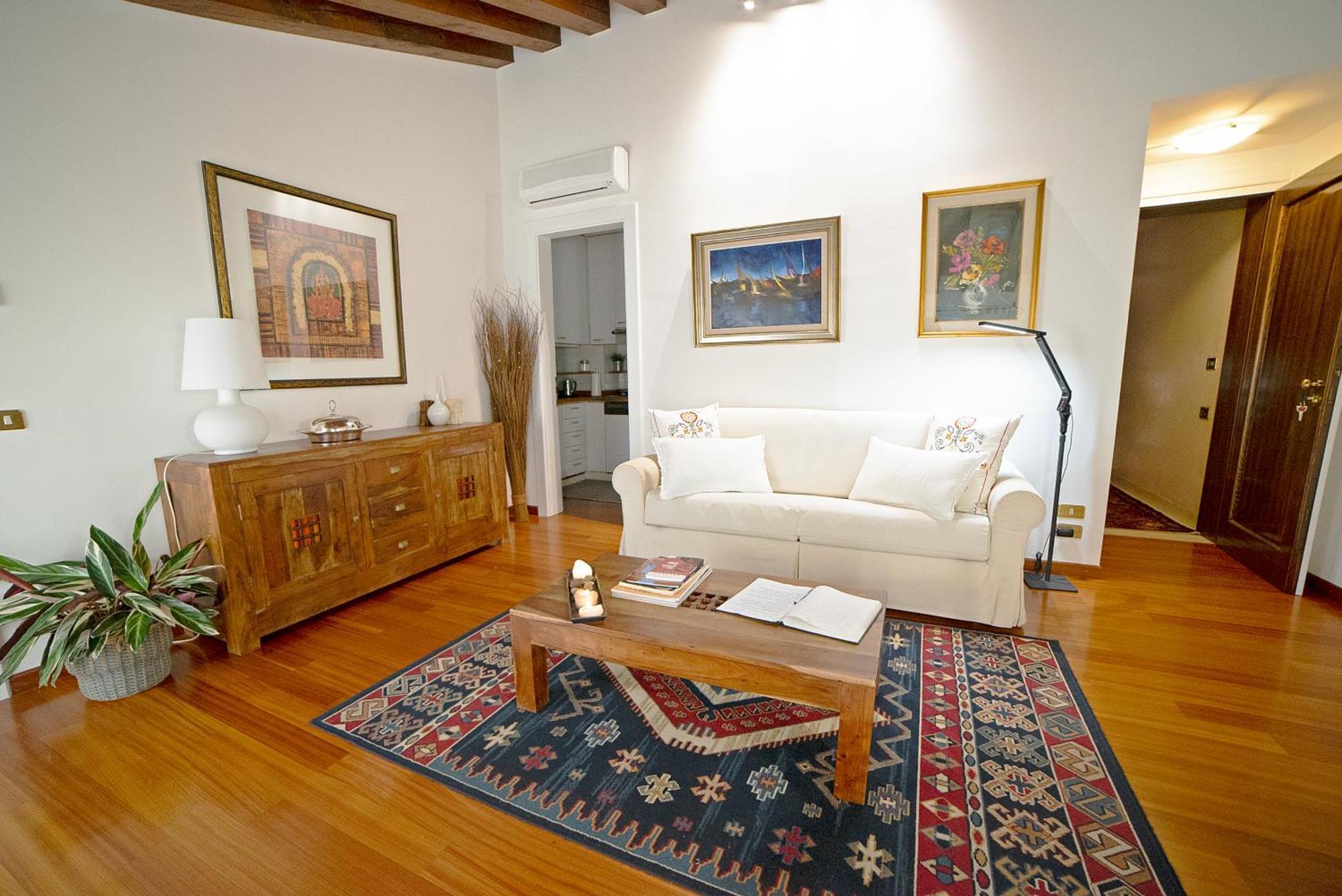 Apartment Deluxe Isola Di Mezzo Treviso Luaran gambar