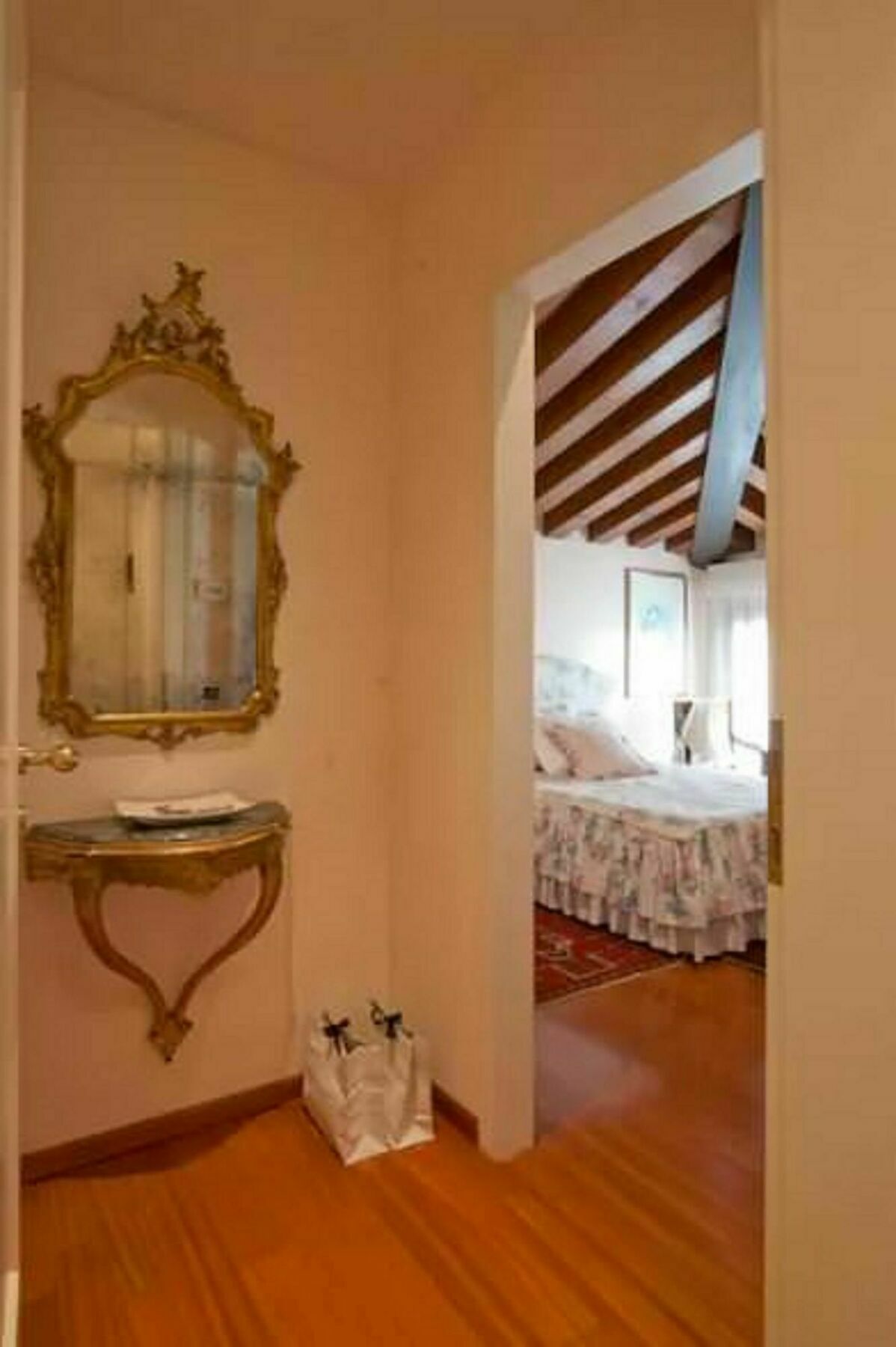Apartment Deluxe Isola Di Mezzo Treviso Luaran gambar